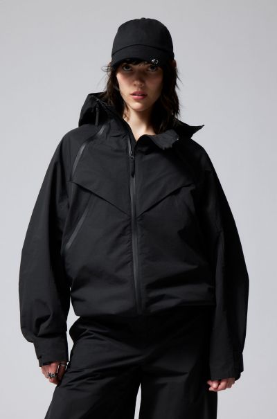 Black Sustainable Women Jackets & Coats Tashi Windbreaker Jacket