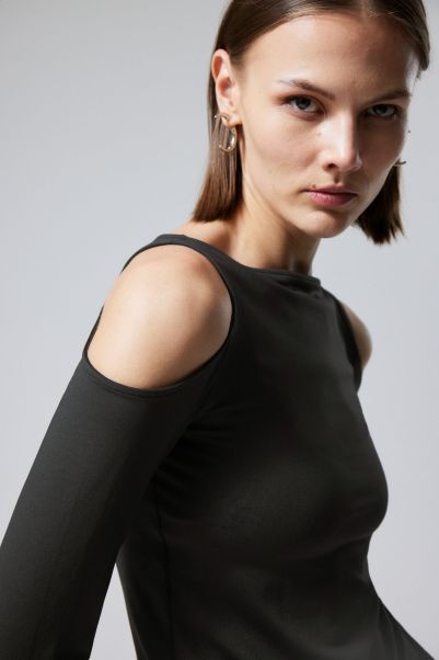 Price Slash Remi Shoulder Cut Out Top T-Shirts & Tops Women Black