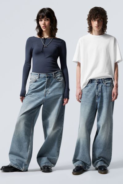 Trendy Seventeen Blue Women Astro Loose Baggy Jeans Jeans