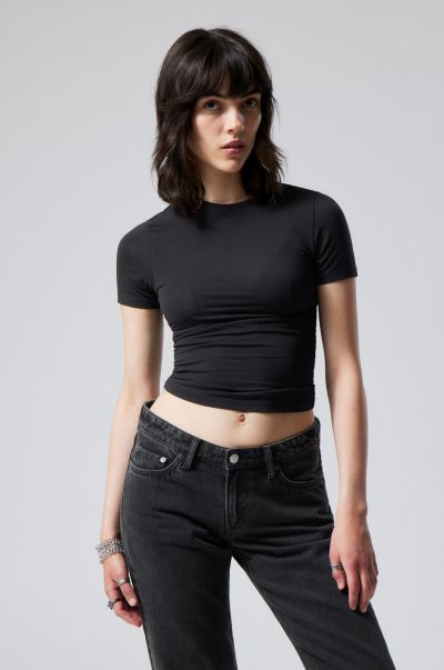 Shop Women Black Slim Fitted T-Shirt Basics