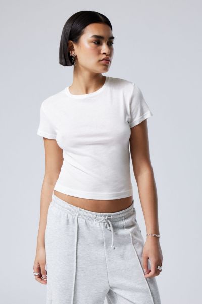 White Basics Tight Fitted T-Shirt Women Compact