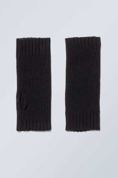 Black Hanna Wrist Warmer Women Ignite Winter Accessories