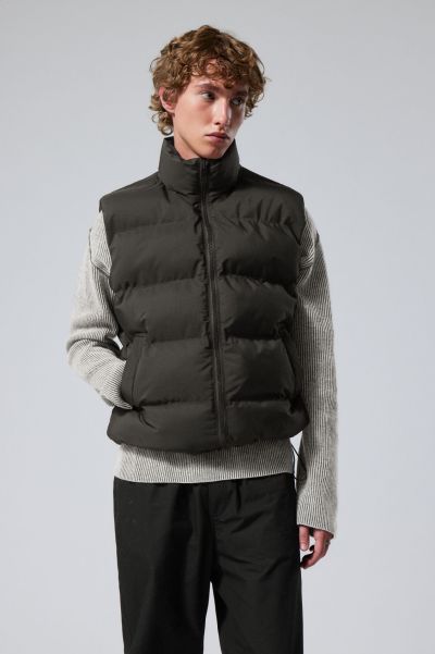 Men Black Jackets & Coats Cutting-Edge Kip Puffer Vest