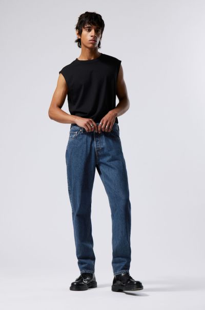 Tuned Black Barrel Relaxed Tapered Jeans Eco-Friendly Men Jeans